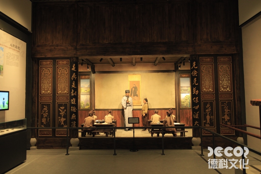 藝術(shù)展廳裝修設(shè)計中，如何考慮觀眾的流線和舒適度？