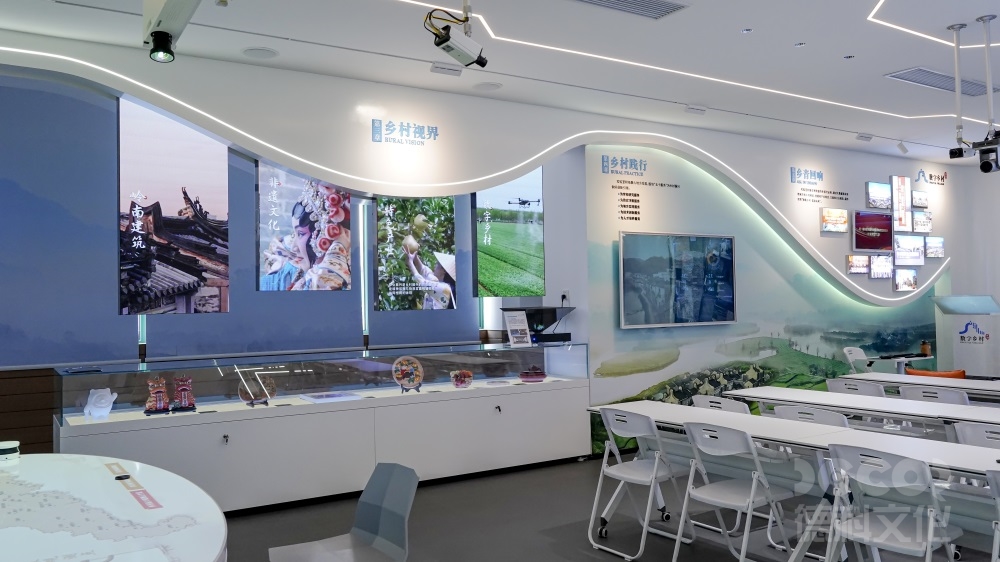 數字展廳設計中如何利用無線充電技術為觀眾提供便捷的充電服務和體驗