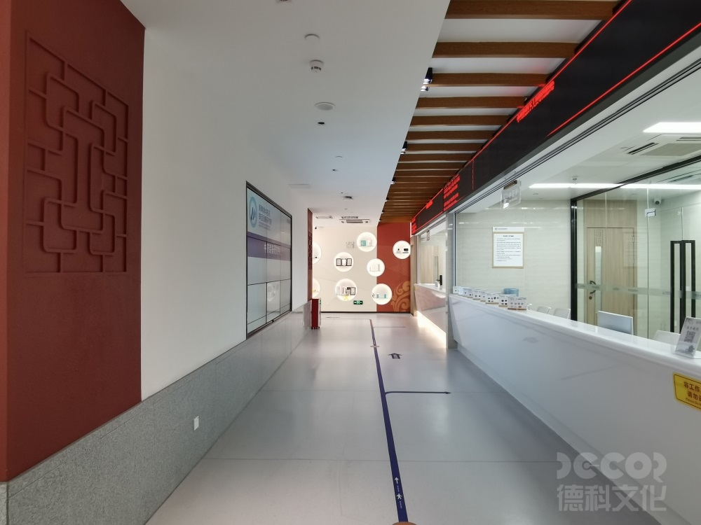 展館設計公司如何應對展館中的安全規(guī)范和風險管理？