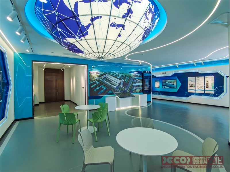 文化館多媒體展廳設計風格的美學探索與技術實踐